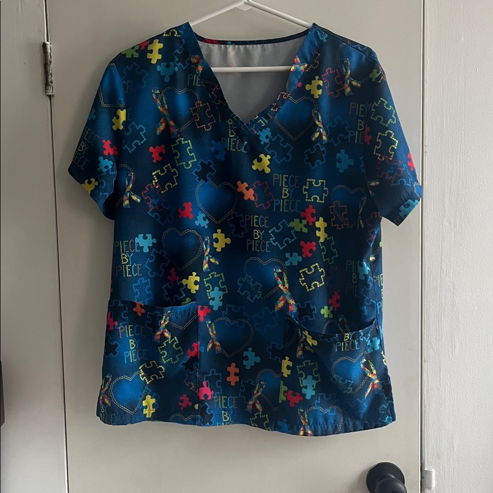 Colorful Puzzle Print Scrub Top